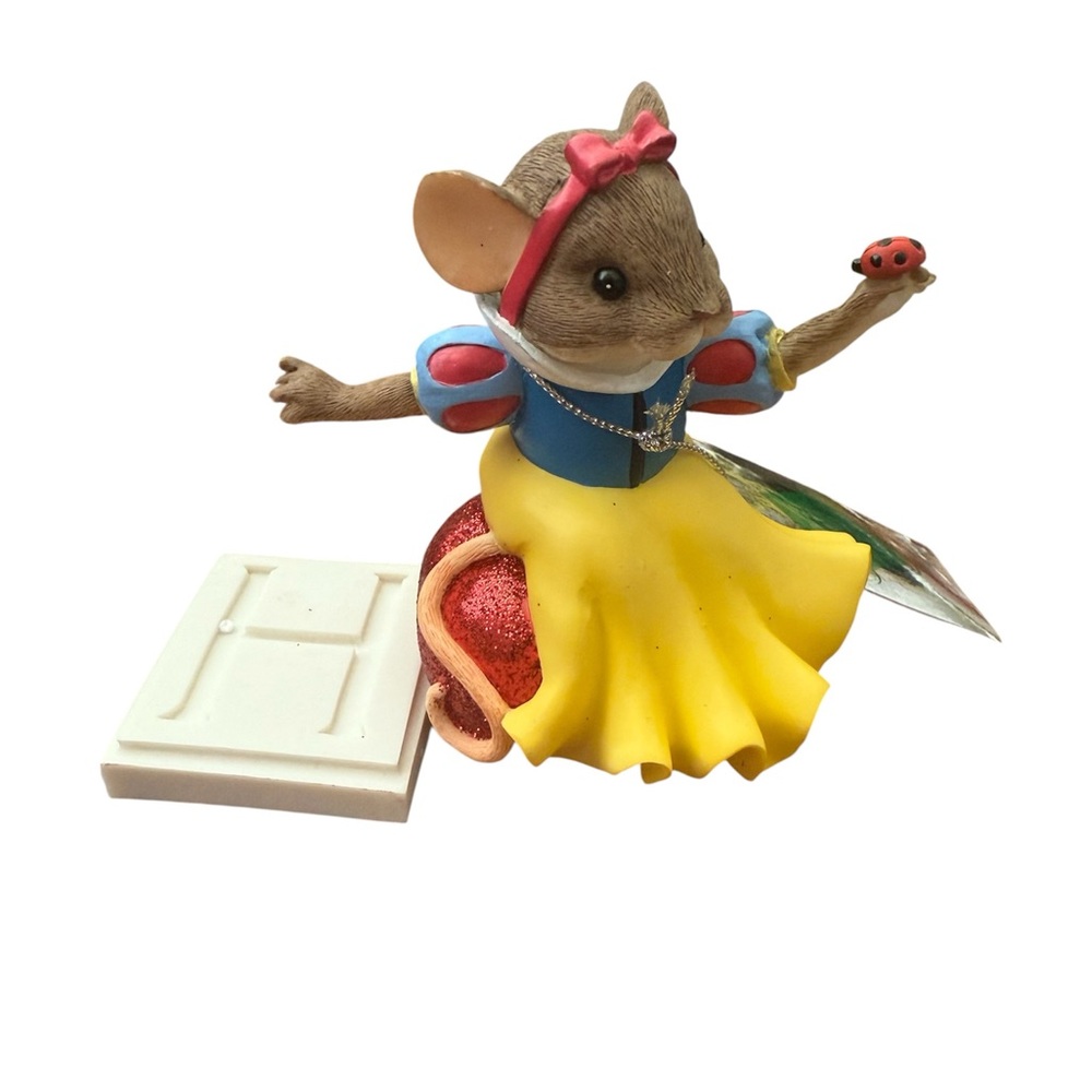 RARE Charming Tails Disney Princess Snow White 2008 Mouse Figurine NWT